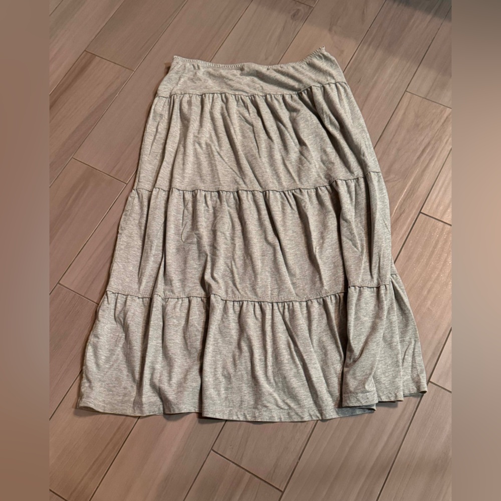 Elegant Gray Women's Skirt small callout MEDIUM waist 30in length 32 - Picture 2 of 4